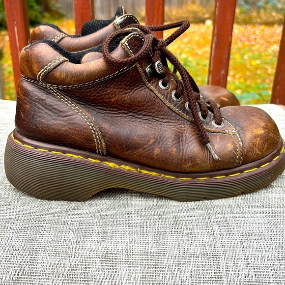 Vintage 1990’s Dr. Martens 8542 brown chunky lace up boots - Picture 4 of 7